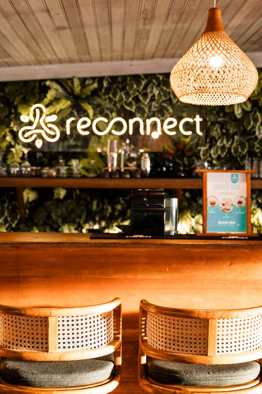 Reconnect kitchen with fresh produce